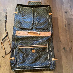 VINTAGE LOUIS VUITTON AUTHENTIC GARMENT BAG